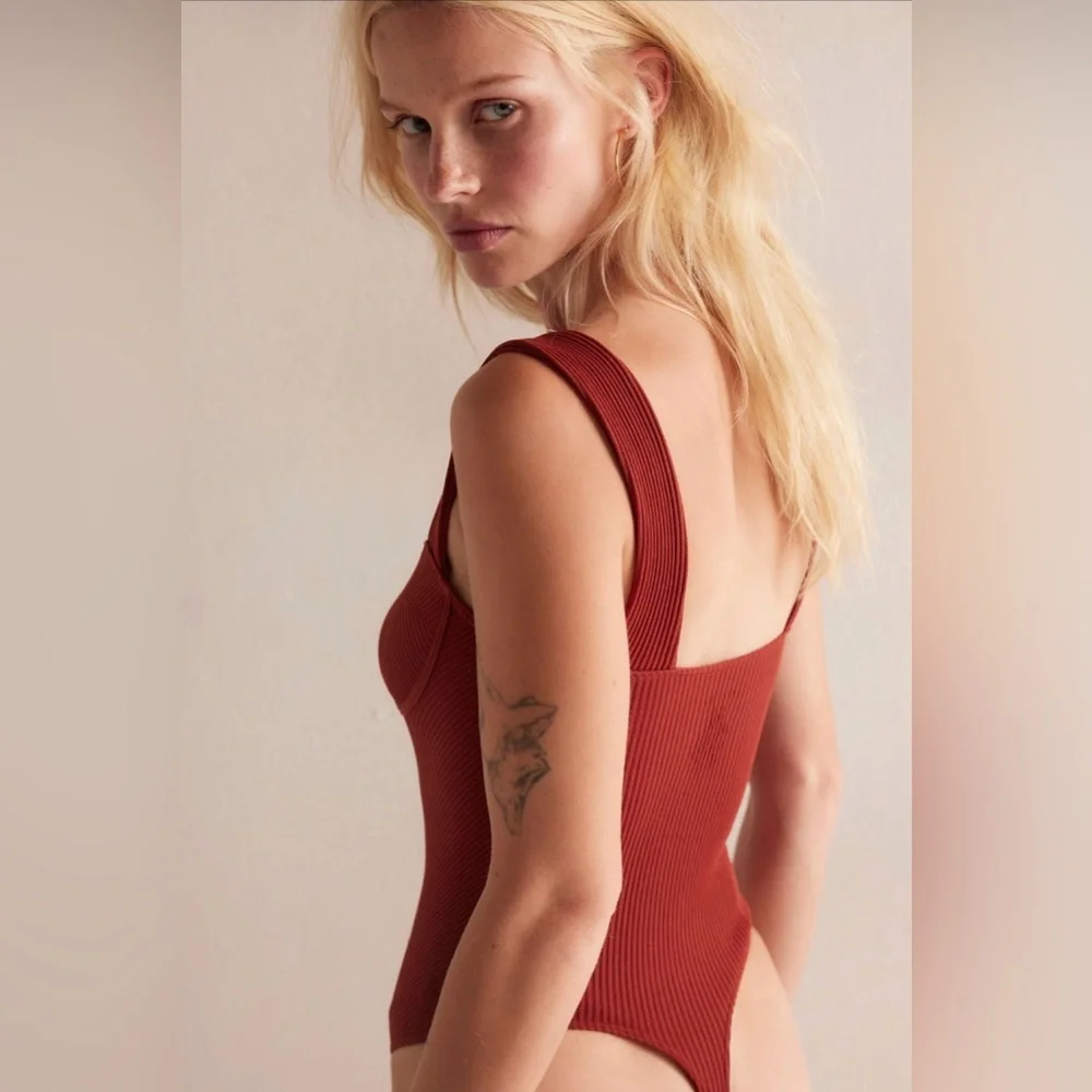 Free People Sleek Rib Tank Body Suit in Brown size M/L NWT
